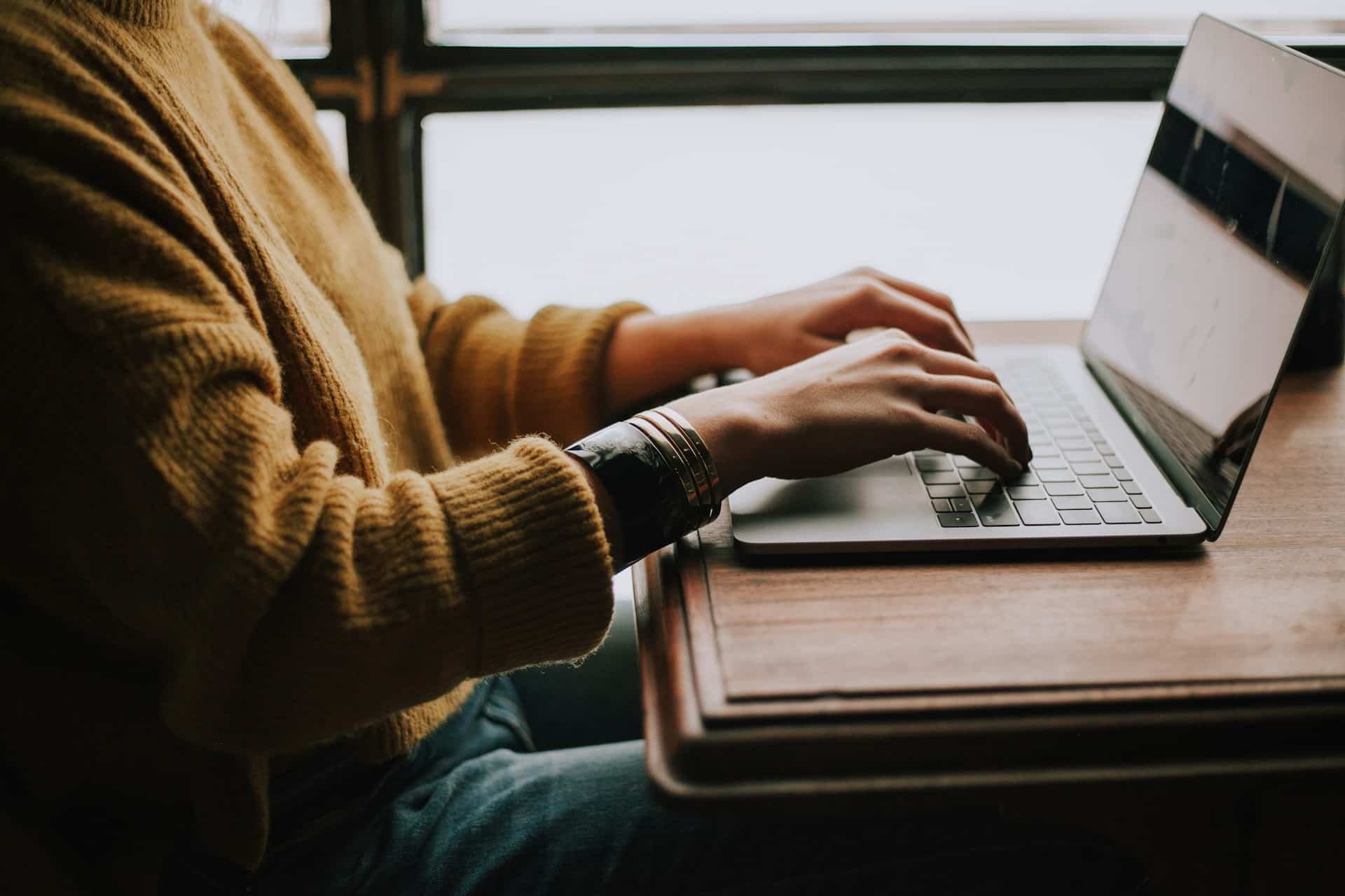 What Are Passkeys, and Should Your Business Use Them? christin hume mfB1B1s4sMc unsplash